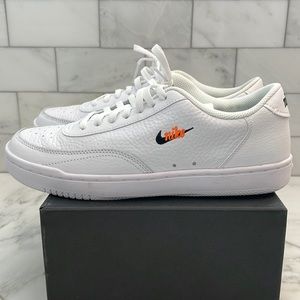 Nike Court Vintage Premium Sneaker